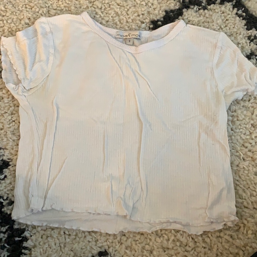 White cropped tee